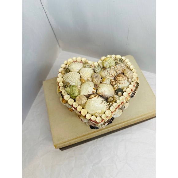 vintage handcrafted heart shell box tramp art sailor's valentine 6x6x3in - Picture 5 of 8